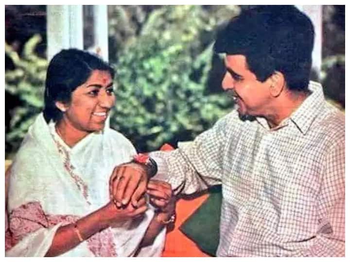Lata Mangeshkar and Dilip Kumar did not talk to each other for 13 years know whats reason Lata Mangeshkar और Dilip Kumar ने जब नहीं की थी एक-दूसरे से 13 सालों तक बात, जानें क्या थी वजह