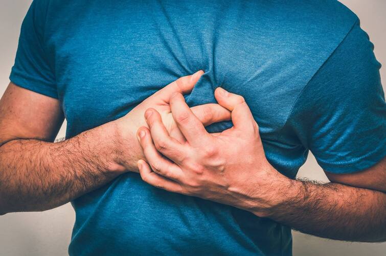 you need to know about this risks factor for heart attack Heart Attack:હાર્ટ અટેકનું આ લોકોને વધુ રહે છે વધુ જોખમ, જાણો બચવાનો શું છે ઉપાય