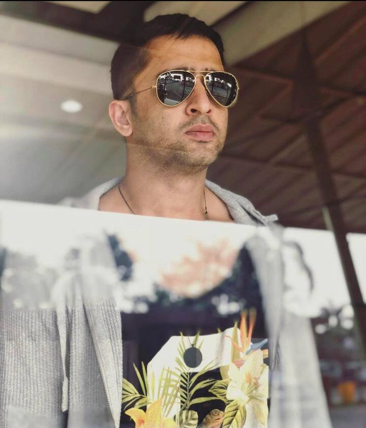 Shaheer Sheikh: छोटे पर्दे पर कई बड़े किरदार निभा चुके शाहीर शेख को भी फिल्मों के ऑफर आ चुके हैं लेकिन चूंकि लीड रोल की बजाय हमेशा साइड रोल के लिए अप्रोच किया जाता है इसलिए हर बार वो इंकार कर देते हैं. (फोटो – सोशल मीडिया)