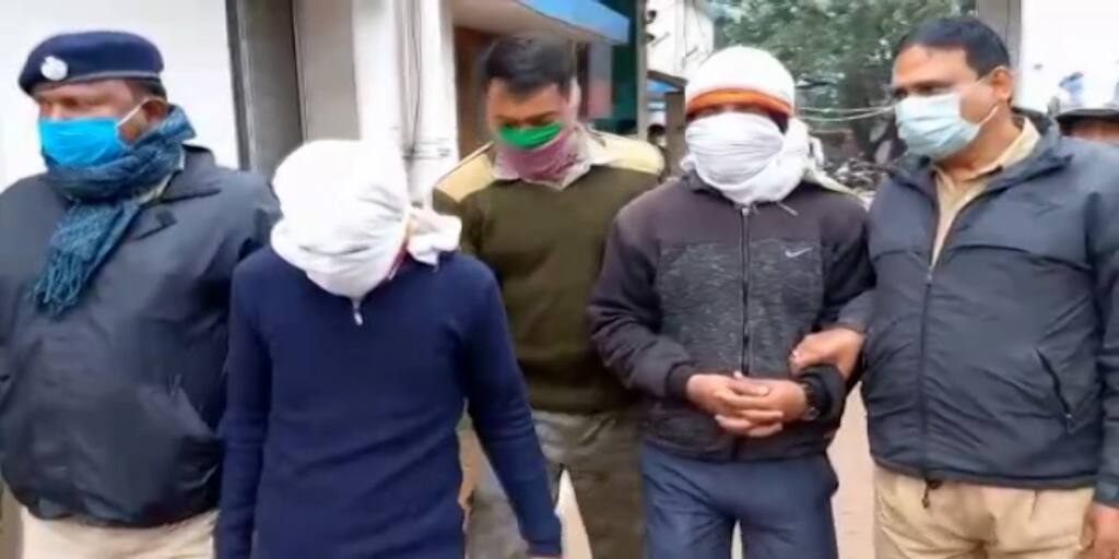 West Midnapur driver murdered and snatching of the truck, arrested 2 West Midnapur News: চালককে খুন করে মালবোঝাই ট্রাক ছিনতাই‌, গ্রেফতার ২