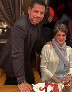 Priyanka Gandhi Birthday: रॉबर्ट वाड्रा से दोस्ती, प्यार और फिर शादी की कहानी है बेहद दिलचस्प, देखें Wedding की अनसीन तस्वीरें