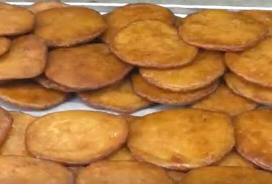 Vijayawada Festival Food : విజయవాడలో Sankranthi పిండి వంటలు రెడీ.Home Foodకి భారీ గిరాకీ