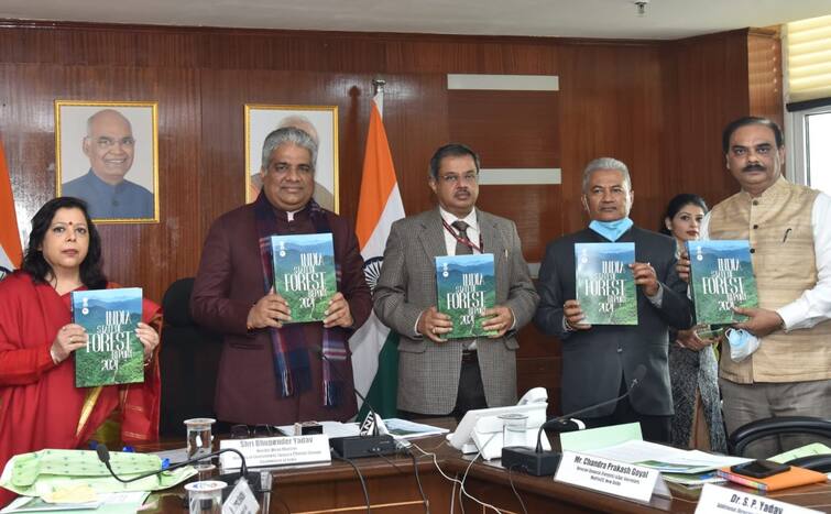 India’s Forest, Tree Cover Rose By 2,261 Sq Km In Last 2 Years: Environment Minister Releases Report India’s Forest, Tree Cover Rose By 2,261 Sq Km In Last 2 Years: Environment Minister Releases Report