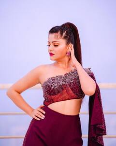 Rubina Dilaik Photos: रुबीना दिलैक की भूरी आंखों के कायल हुए फैंस, खूबसूरती के मामले में वर्ल्ड की सबसे खूबसूरत महिला को दी कड़ी टक्कर