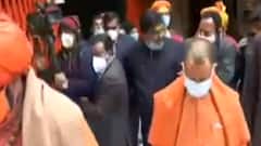 UP Elections 2022: टिकट वितरण को लेकर केंद्रीय चुनाव समिति की Delhi में बैठक जारी| Hindi News