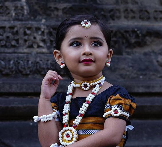 परीचं संक्रांत स्पेशल फोटोशूट