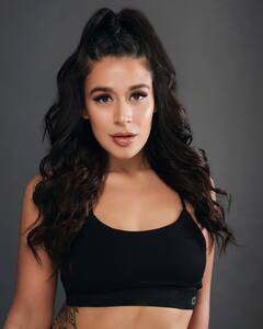 IN PICS: जॅकी श्रॉफच्या मुलीचं बोल्ड फोटोशूट चर्चेत