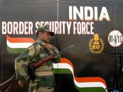 border-security-force-bsf-jobs-online-application-for-constable-tradesman- BSF Jobs 2022: বিএসএফ-এ ২৭৮৮ পদে নিয়োগের বিজ্ঞপ্তি, জেনে নিন আবেদনের যোগ্যতা