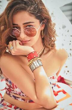 પ્રિન્ટેડ બિકિનીમાં અનન્યા પાંડેએ બતાવ્યું ફિગર, Suhana Khanએ કહ્યુ- Wowww