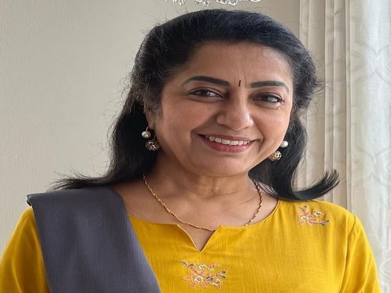 Suhasini Maniratnam Photos: సుహాసిని.. అప్పుడు-ఇప్పుడు.. 13 ఏళ్లలో ఎంత మార్పు Suhasini Maniratnam Photos: సుహాసిని.. అప్పుడు-ఇప్పుడు.. 13 ఏళ్లలో ఎంత మార్పు