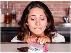 Health Tips: मोटापे को कम करने के लिए मीठा खाने की क्रेविंग को इस तरह करें कम, बॉडी होगी स्लिम