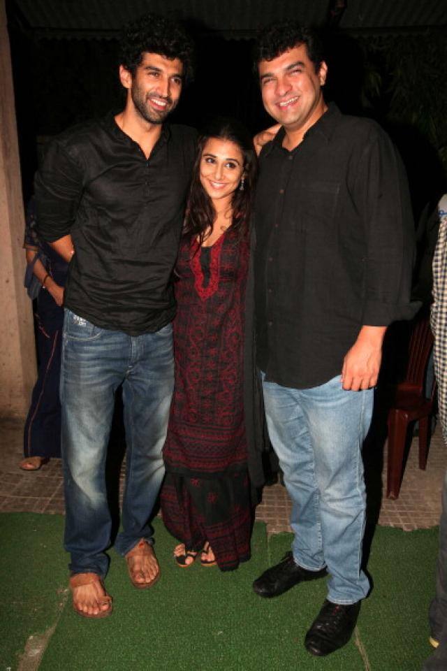 आदित्य रॉय कपूर (Aditya Roy Kapoor ) विद्या बालन (Vidya Balan) के देवर हैं. विद्या ने आदित्य के बड़े भाई सिद्धार्थ रॉय कपूर (Sidharth Roy Kapoor) से शादी की है. आदित्य और विद्या एक्टिंग फील्ड से हैं इसलिए इस देवर-भाभी की जोड़ी को बात करने का कम ही समय मिल पाता है लेकिन जब भी मौका मिलता है, इनकी बेहतरीन बॉन्डिंग सामने आती है.
