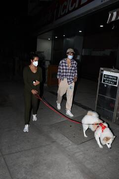 Malaika Arora with Son Arhaan: हफ्ते भर बाद बेटे अरहान संग घर के नीचे टहलती दिखीं मलाइका अरोड़ा, ऐसा दिखा मां-बेटे का स्टाइल