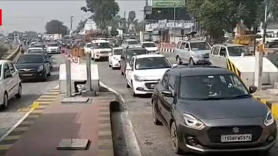 Hyderabad-Vijayawada: సొంతూర్లకు బయల్దేరిన నగరవాసులు...హైదరాబాద్-విజయవాడ హైవే పై భారీ ట్రాఫిక్ జాం