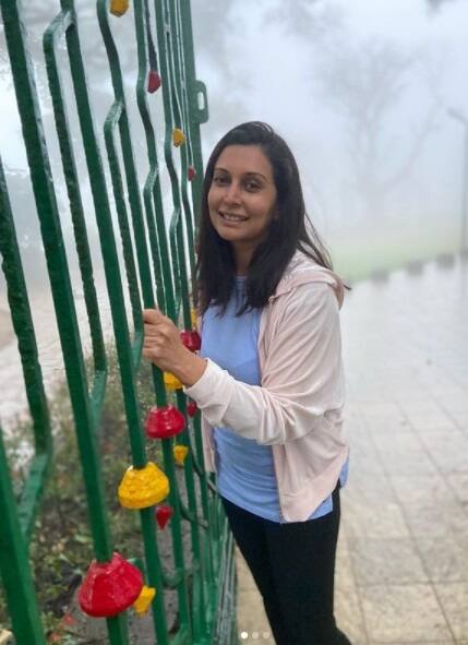 এক কথায় বলতে গেলে 'ওয়ান ফিল্ম ওয়ান্ডার' ছিলেন চন্দনা শর্মা। সঙ্গীত পরিচালক জিৎ গঙ্গোপাধ্যায়ের সুরে এই ছবির গান 'মনে রেখো আমার এ গান' দর্শকের অতি পছন্দের।