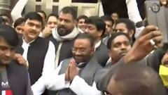 स्वामी प्रसाद मौर्य के खिलाफ वारंट जारी, SP ने बीजेपी पर साधा निशाना