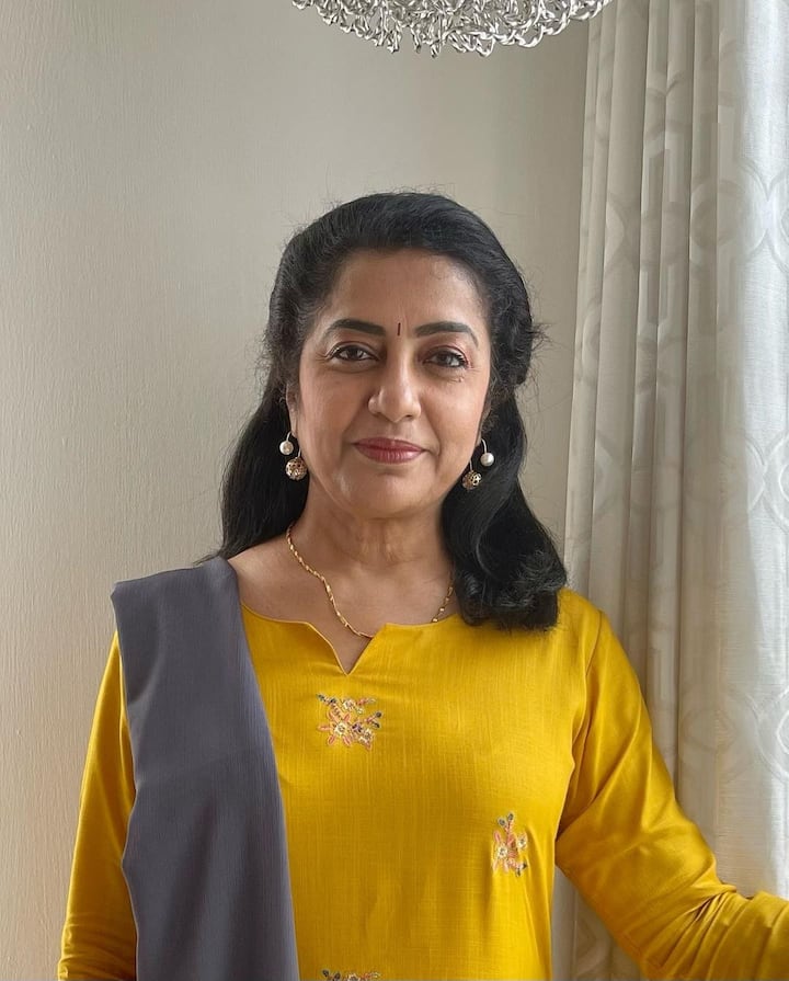 సుహాసిని (image credit : Suhasini /Instagram)