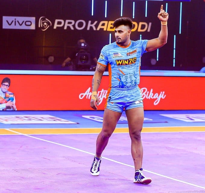 pro kabaddi league season 8 bengal warriors beat tamil thalaivas surjeet singh maninder singh ran singh manjeet Pro kabaddi League 2021-22: छह मुकाबलों में अजेय रहने के बाद तमिल थलाइवाज को मिली हार, बंगाल वॉरियर्स ने दर्ज की चौथी जीत