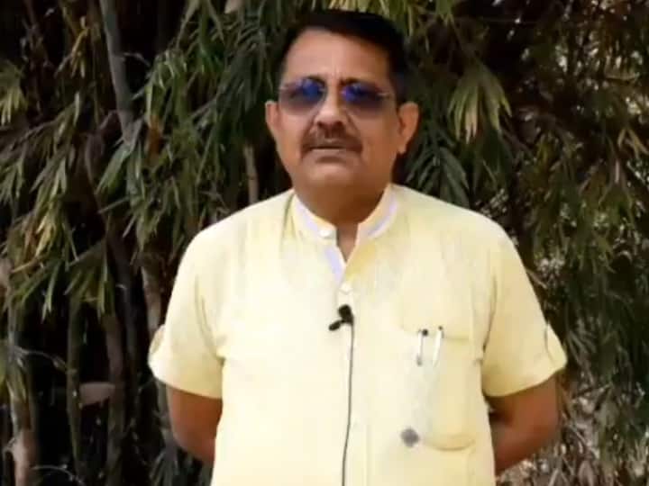 madhya pradesh rewa farmer family sold 50 acre land for corona treatment but could not save life ANN MP News: देश में कोरोना का सबसे लंबा इलाज, 8 करोड़ खर्च करने ने बाद भी किसान की मौत, सीएम कर चुके थे सम्मानित