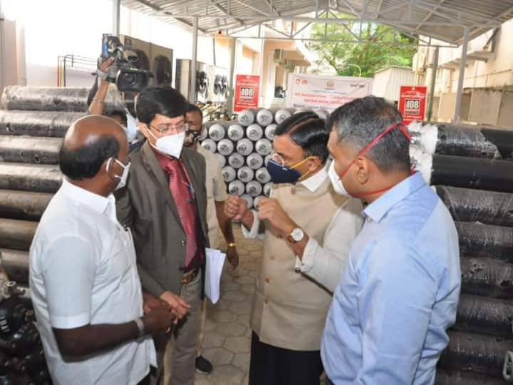 Union Health Minister Mansukh Mandaviya Inspects COVID Care Facility In Chennai, Lauds Govt For 'Good Work' Union Health Minister Mansukh Mandaviya Inspects COVID Care Facility In Chennai, Lauds Govt For 'Good Work'