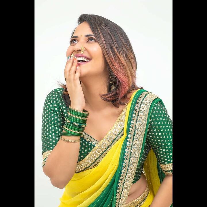 నెటిజన్లు ఆమె అందంగా పొగుడుతూ కామెంట్స్ చేస్తున్నారు. (Courtesy : Instagram)