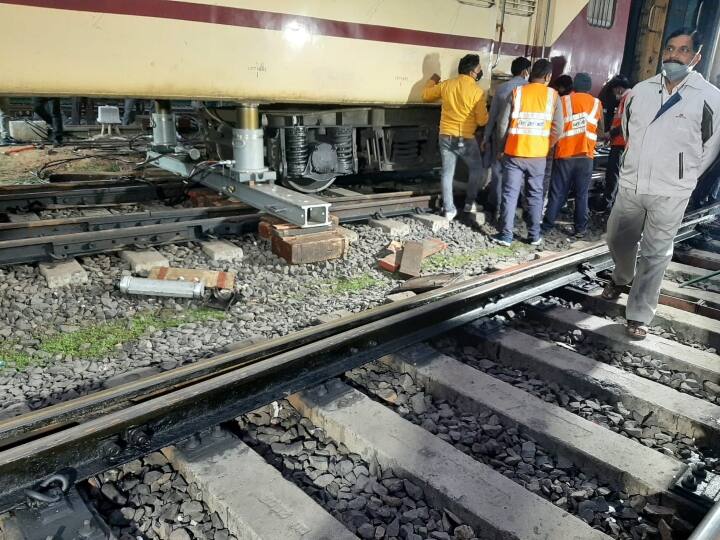 Jabalpur Train going from Jabalpur to Mumbai Bandra Terminus derails know what happened ANN Jabalpur News: पटरी से उतरी जबलपुर से मुंबई के बांद्रा टर्मिनस जाने वाली ट्रेन की दो बोगी, शंटिंग के दौरान की घटना