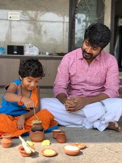 Siva Karthikeyan Pongal Pics | சிவகார்த்திகேயனும், க்யூட் குடும்பமும்.. பொங்கல் விழா க்ளிக்ஸ்..