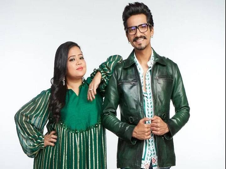HunarBaaz के मंच पर Bharti Singh के पति Harsh Limbachiyaa ने किया अपने दिल का दर्द बयां, बोले- हमेशा लोग देते थे इस बात को लेकर ताना Bharti Singh's husband Harsh Limbachiyaa expressed his heartache on the stage of HunarBaaz, Watch Video HunarBaaz के मंच पर Bharti Singh के पति Harsh Limbachiyaa ने किया अपने दिल का दर्द बयां, बोले- हमेशा लोग देते थे इस बात को लेकर ताना