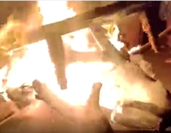 Vizag Bhogi Celebrations: ఒమిక్రాన్ తొలగిపోవాలంటూ భోగిమంటలు