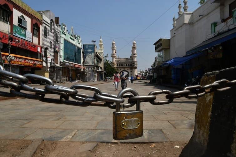 Rajasthan Weekend Lockdown There will be a complete lockdown in Rajasthan for 31 hours to break the corona chain, know what will be open ANN Rajasthan Weekend Lockdown: कोरोना चैन तोड़ने के लिए राजस्थान में 31 घंटों तक रहेगा संपूर्ण लॉकडाउन, जानिए क्या क्या खुला रहेगा