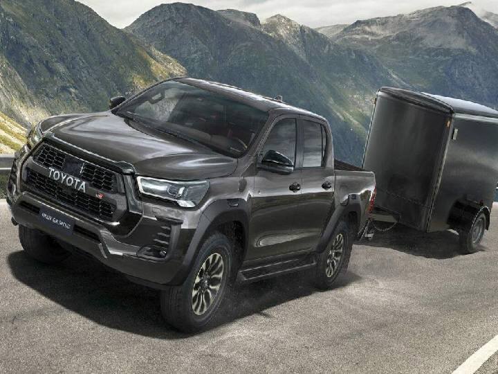 Toyota Hilux to be launched in a few days only diesel engine Toyota Hilux: టొయోటా కొత్త వాహనం వచ్చేస్తుంది.. ఆ ఇంజిన్ మాత్రమే!