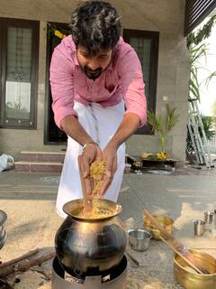 Siva Karthikeyan Pongal Pics | சிவகார்த்திகேயனும், க்யூட் குடும்பமும்.. பொங்கல் விழா க்ளிக்ஸ்..