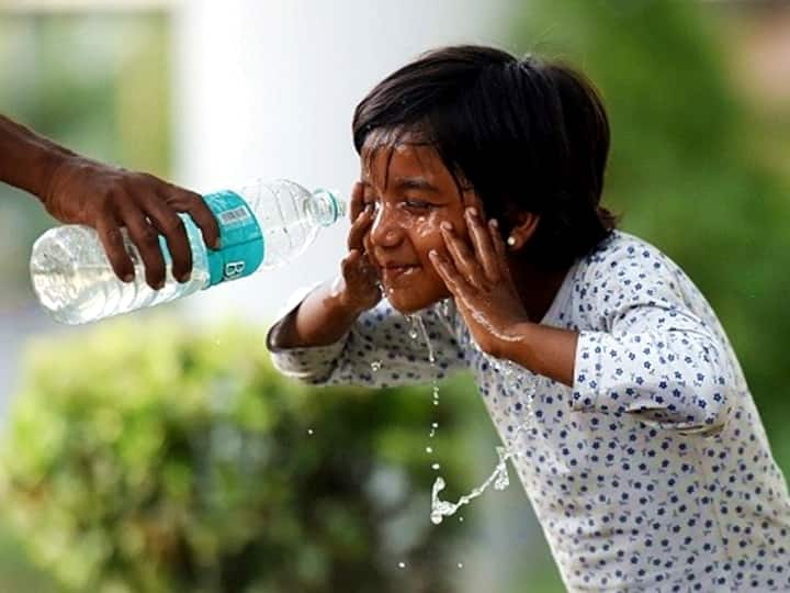 2021 Fifth Warmest Year In India Since 1901, Extreme Weather Events Led To 1,750 Deaths: IMD 2021 Fifth Warmest Year In India Since 1901, Extreme Weather Events Led To 1,750 Deaths: IMD