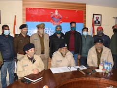 Uttarakhand News: रुद्रपुर में प्रतिबंधित पशुओं की हत्या करने वाले तीन आरोपियों को पुलिस ने दबोचा, एक ने किया सरेंडर