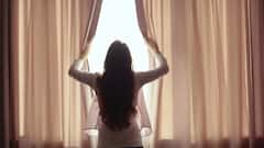 મૉડલે શરીર સુખ માણવા દેવાનો ઈન્કાર કરતાં પતિ બીજી યુવતીને ઘરે લઈ આવ્યો ને માણી રહ્યો હતો શરીર સુખ ત્યારે જ............