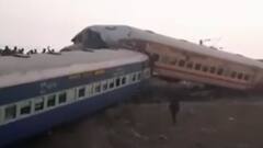 Bikaner-Guwahati express derails: Horror on tracks of India | Sansani (13 Jan 2022)