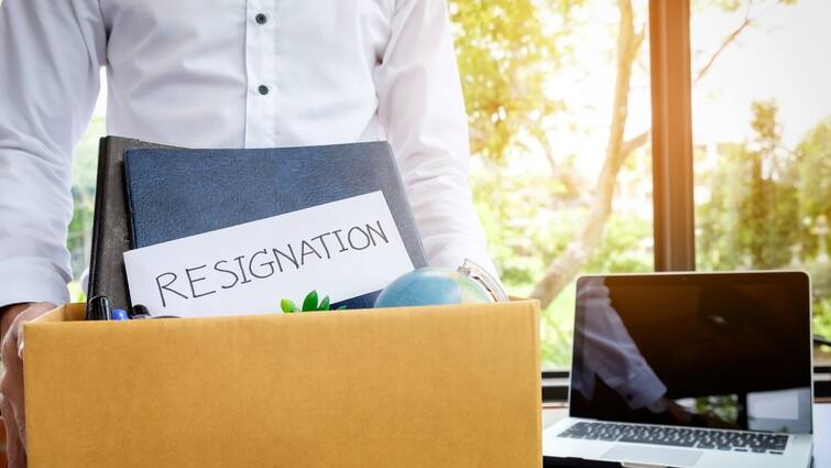 The Great Resignation: The number of job leavers is increasing continuously, top IT companies got upset The Great Resignation: નોકરી છોડનારાઓની સંખ્યા સતત વધી રહી છે, ટોચની IT કંપનીઓ પરેશાન થઈ ગઈ છે