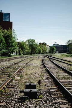 Indian Railway RCF Recruitment 2022: 10वीं पास के लिए रेलवे कोच फैक्ट्री ने निकाली भर्ती, जानें कैसे और कहां करें अप्लाई