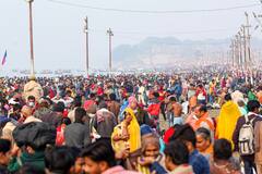 Magh Mela: आस्था के नाम पर मनमानी, प्रयागराज माघ मेले में कोरोना प्रोटोकॉल की उड़ी धज्जियां, अबतक 72 पॉजिटिव