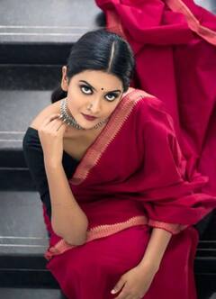 நிவேதிதா சதீஷின் லேட்டஸ்ட் க்ளிக்ஸ்