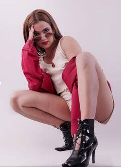 Aradhana Sharma Photos : ટીવી એક્ટ્રેસનો ગ્લેમરસ લૂક ફરી એકવાર આવ્યો સામે, જુઓ તસવીરો