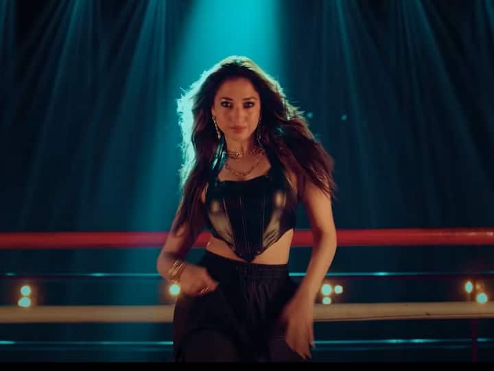 Tamannaah - Kodthe: కొడితే... తమన్నా అదరగొడితే... 'గని'లో స్పెషల్ సాంగ్ వచ్చేసింది! చూశారా? Kodthe... A special song featuring Tamannaah from Ghani movie out now. Have you seen it? Tamannaah - Kodthe: కొడితే... తమన్నా అదరగొడితే... 'గని'లో స్పెషల్ సాంగ్ వచ్చేసింది! చూశారా?