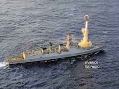 BrahMos Export: முதல் ஏற்றுமதி... கப்பல்களை தாக்கும் பிரம்மோஸ் ஏவுகணை - இந்தியாவிடம் இருந்து  வாங்கும் பிலிப்பைன்ஸ்
