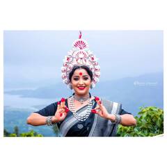 Apurva Nemlekar : रात्रीस खेळ चाले फेम अपूर्वा नेमलेकरचं संक्रांत स्पेशल फोटोशूट, चाहते घायाळ!