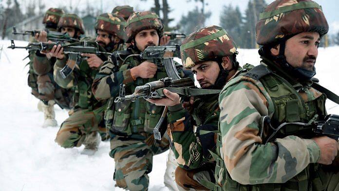 2021 was a historic year for the armed forces in Jammu and Kashmir and Ladakh: Army Commander सेना ने बताया- जम्मू-कश्मीर और लद्दाख में रहा ऐतिहासिक साल 2021, सेना के खिलाफ कम हुए विरोध