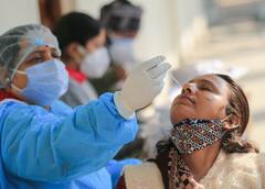 कोरोना: डॉक्टर चेता रहे सरकारों को, आखिर क्यों पुरानी गलती दोहरा रहे?