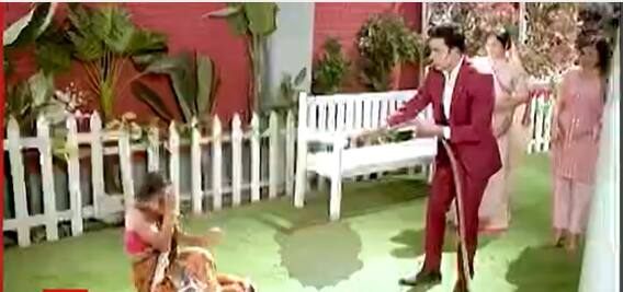 Saath Nibhaana Saathiya 2: Dr. Abhay traps Gehna
