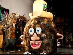 Watch: इंसानी बालों से 9 साल में बना दी दुनिया की सबसे बड़ी गेंद, गिनीज वर्ल्ड रिकॉर्ड में दर्ज हुआ नाम