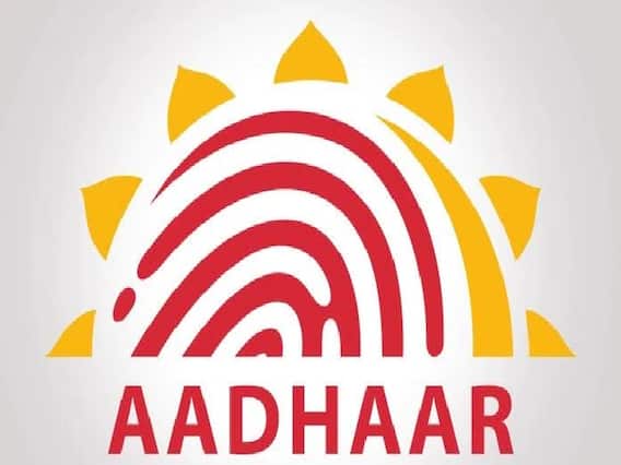 Aaadhar Card: मोबाइल नंबर से आधार कार्ड को करना है लिंक, इन आसान स्टेप्स को करें फॉलो Aaadhar Card: मोबाइल नंबर से आधार कार्ड को करना है लिंक, इन आसान स्टेप्स को करें फॉलो