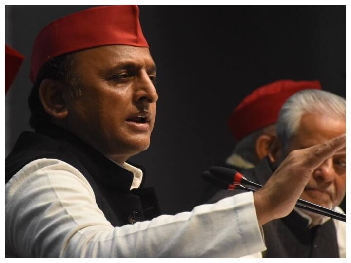 UP Assembly Election 2022 Samajwadi Party chief Akhilesh yadav claim Gujrati people active in UP he will complain to Election Commission UP Election 2022: सपा प्रमुख अखिलेश यादव का दावा, यूपी में चुनाव प्रचार कर रहे हैं गुजराती, कहा चुनाव आयोग से करेंगे शिकायत